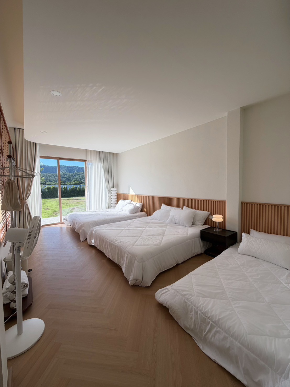 room_1.jpg