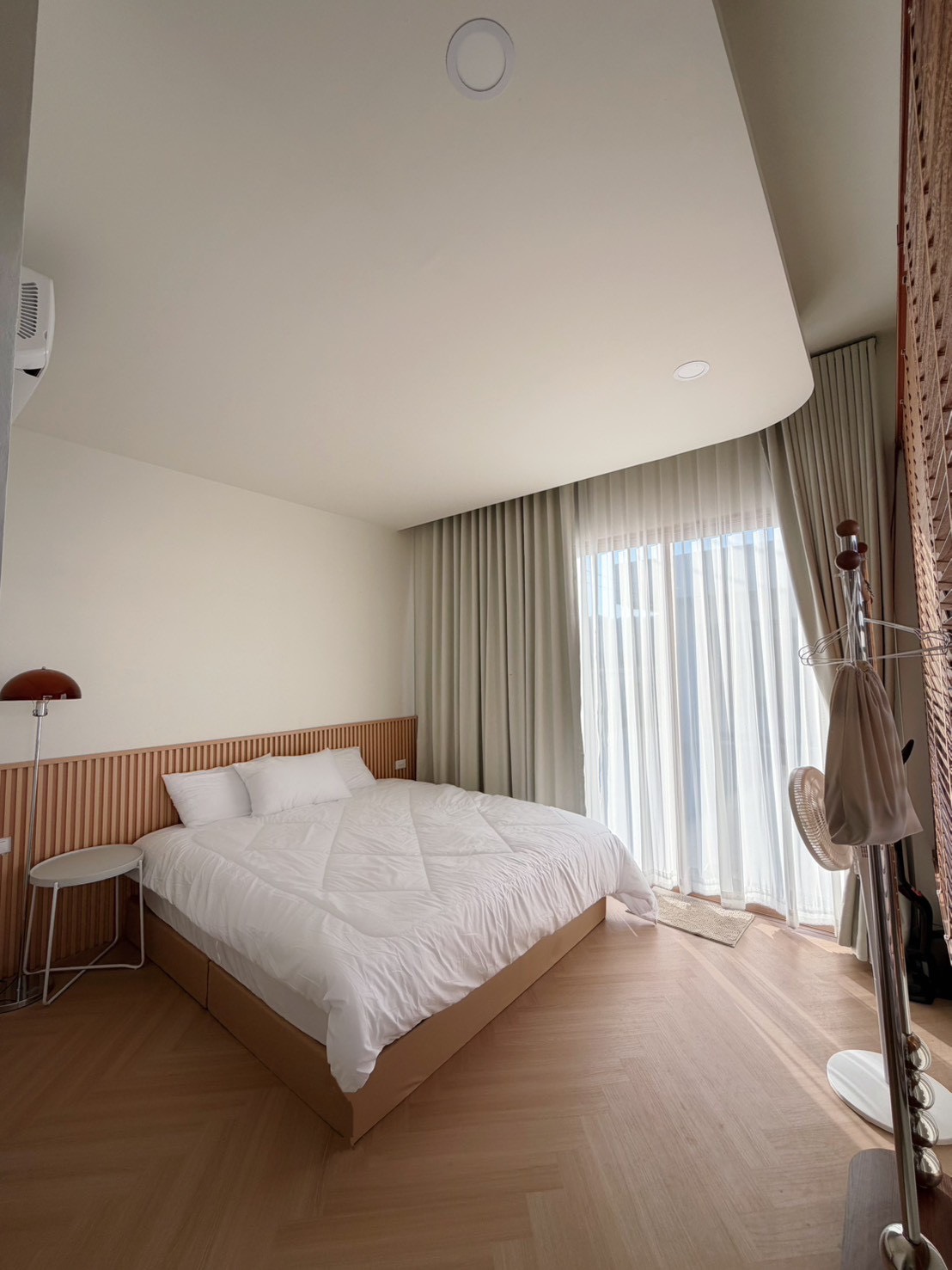 room_3.jpg